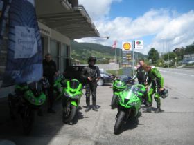 2011-06-19_036_Julier_Maloja mit Brauchli Motos.jpg