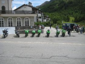 2011-06-19_040_Julier_Maloja mit Brauchli Motos.jpg