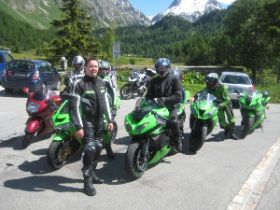 2011-06-19_052_Julier_Maloja mit Brauchli Motos.jpg