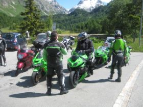 2011-06-19_051_Julier_Maloja mit Brauchli Motos.jpg